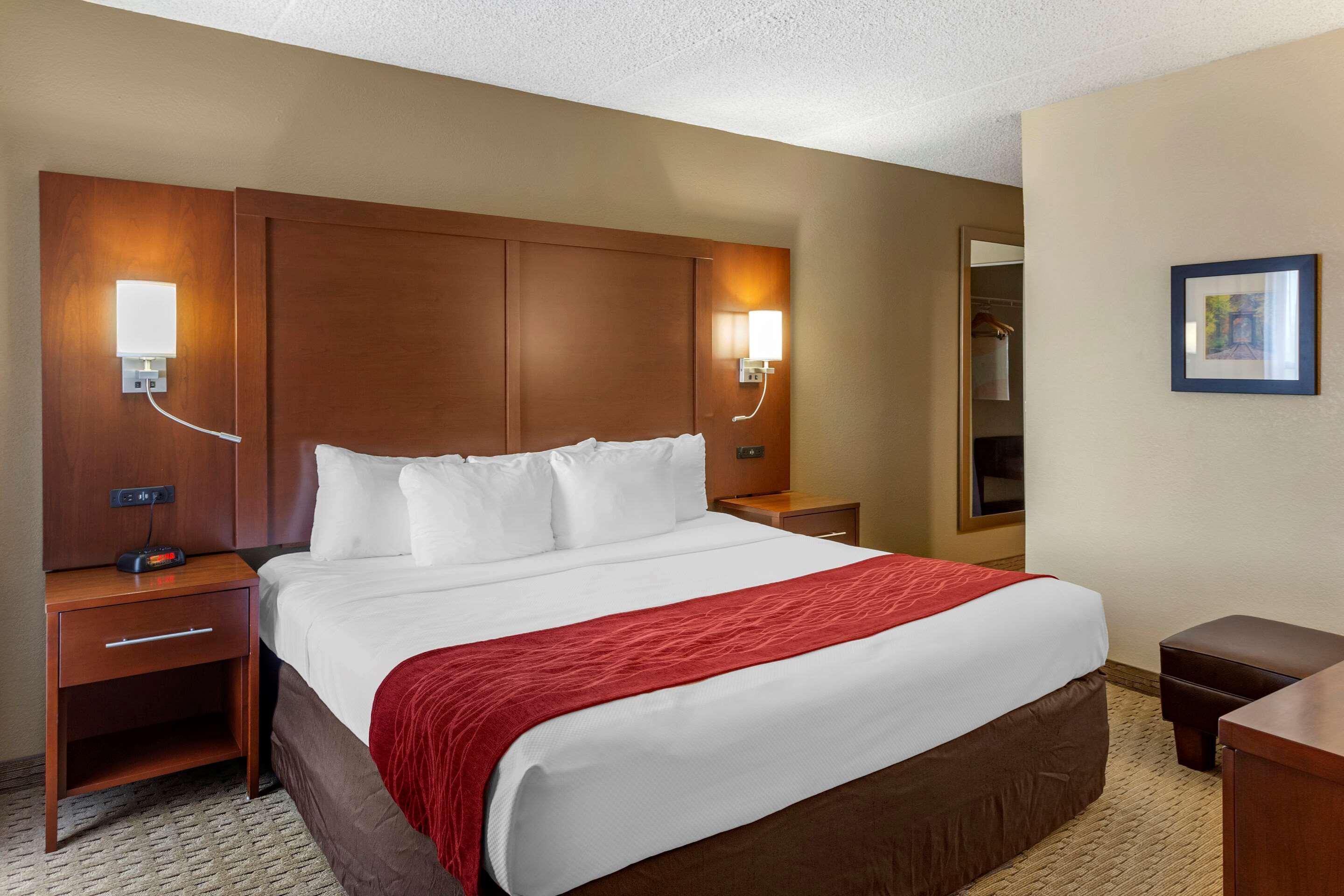Comfort Inn & Suites Rochelle - Dekalb Экстерьер фото