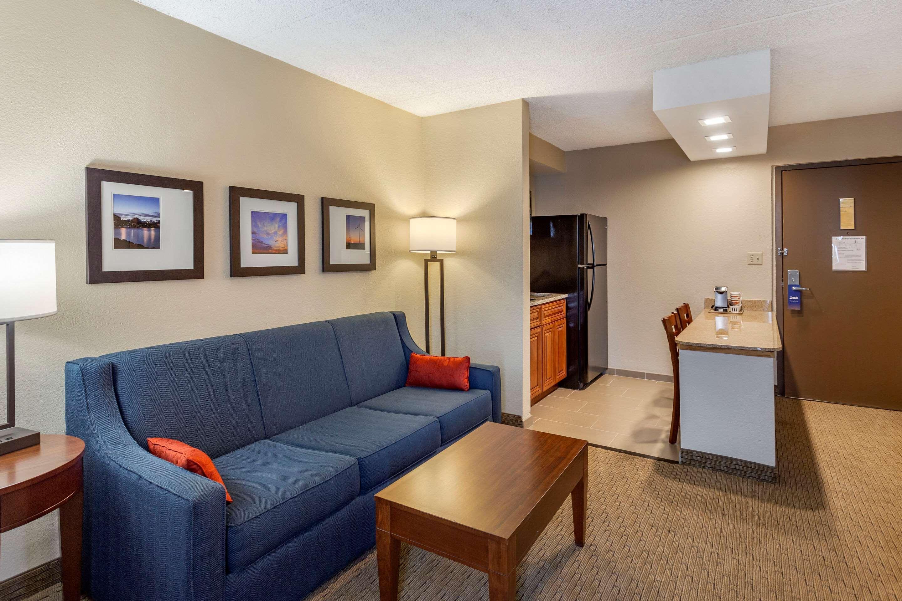 Comfort Inn & Suites Rochelle - Dekalb Экстерьер фото