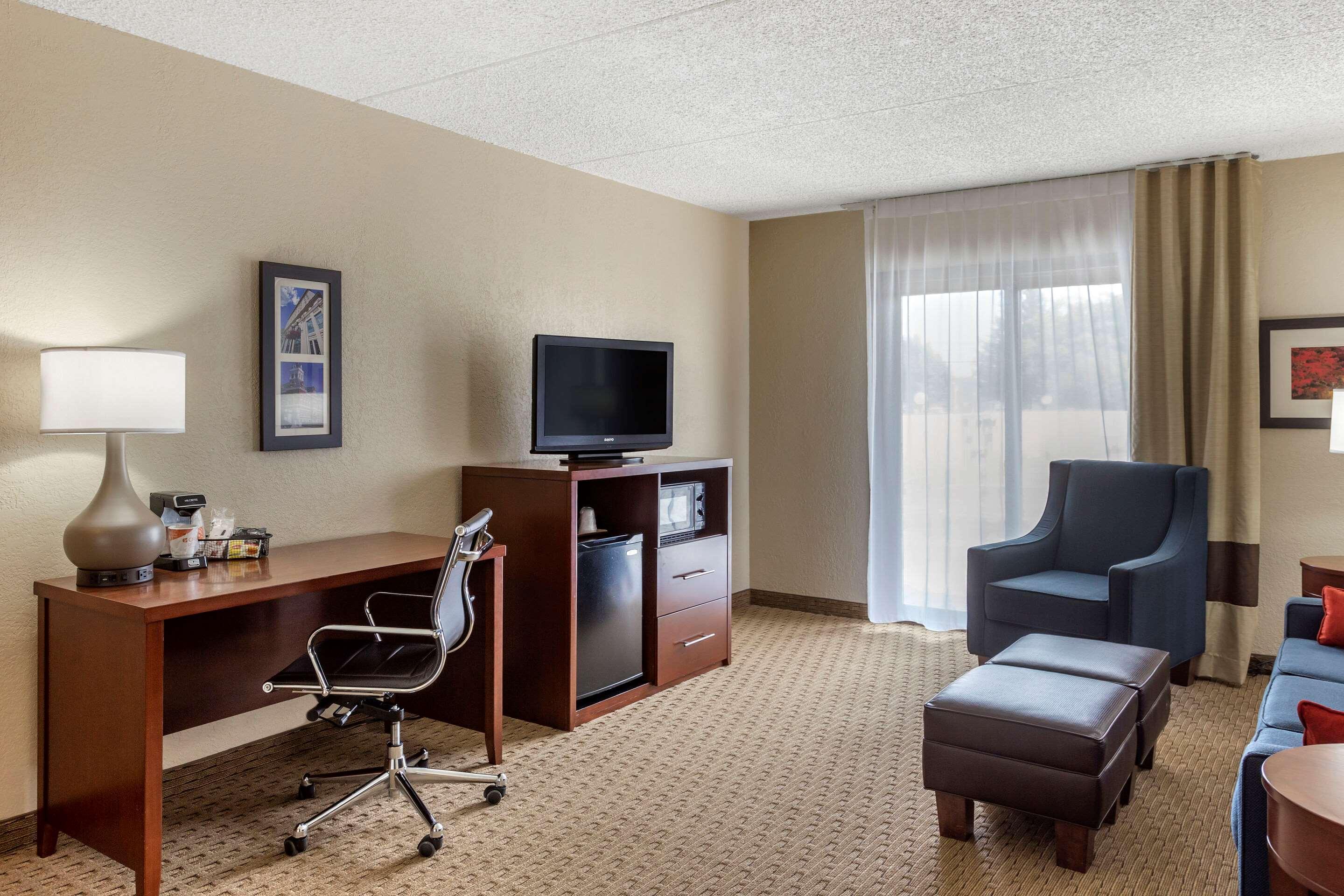 Comfort Inn & Suites Rochelle - Dekalb Экстерьер фото