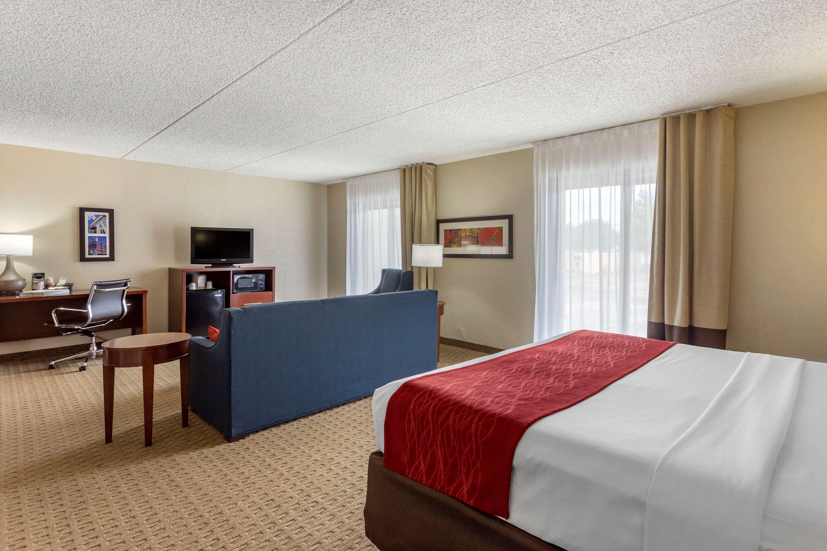 Comfort Inn & Suites Rochelle - Dekalb Экстерьер фото