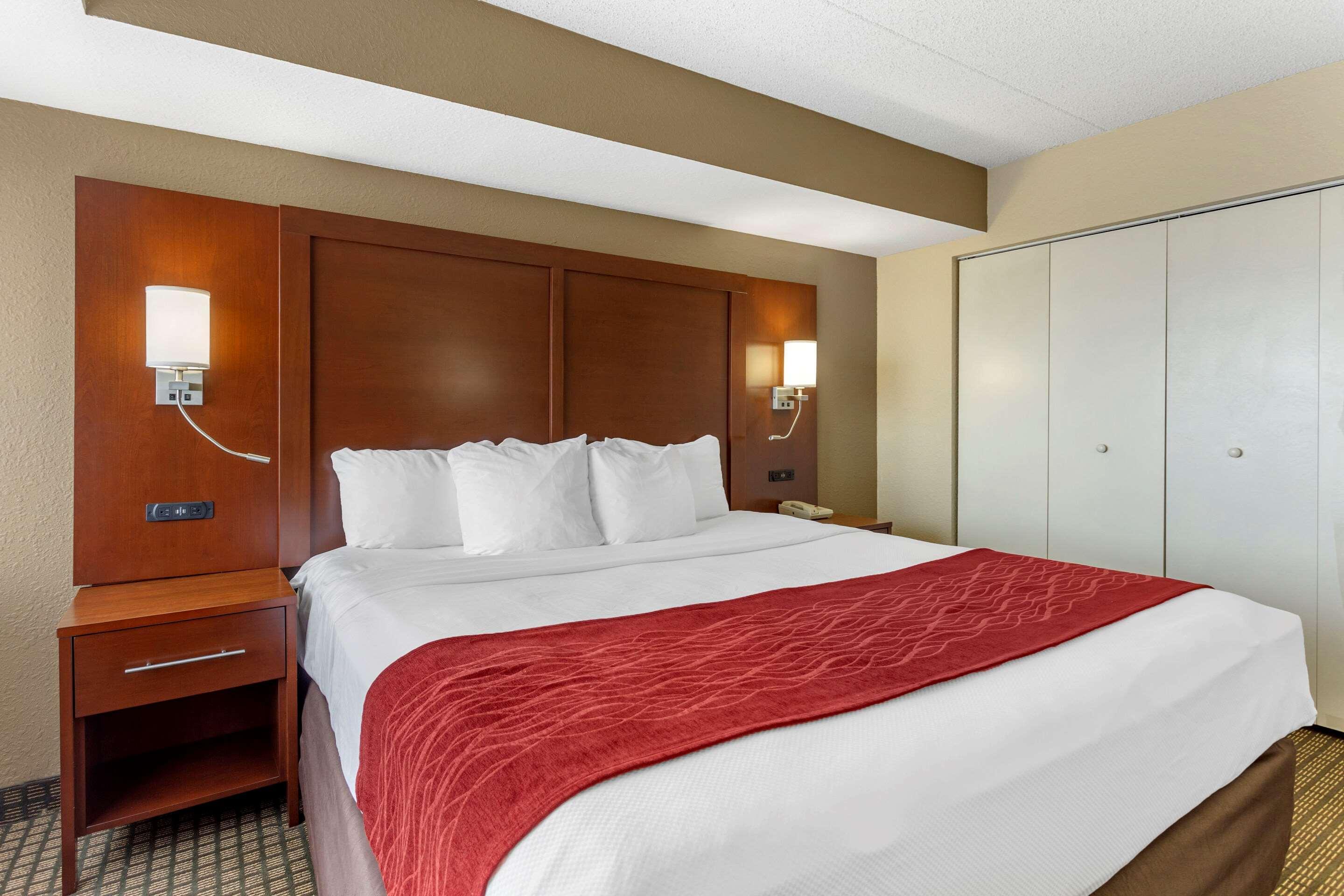 Comfort Inn & Suites Rochelle - Dekalb Экстерьер фото