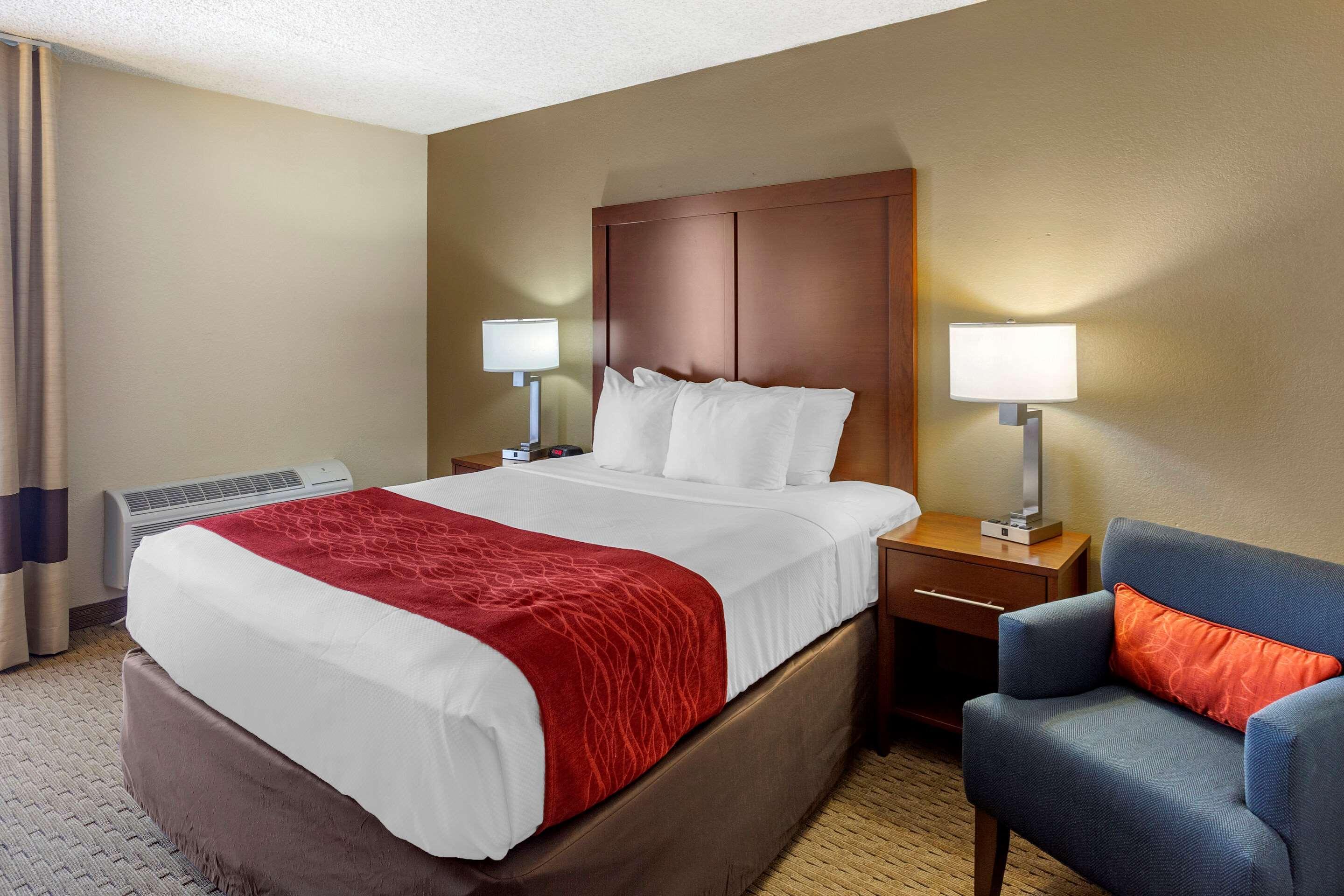Comfort Inn & Suites Rochelle - Dekalb Экстерьер фото