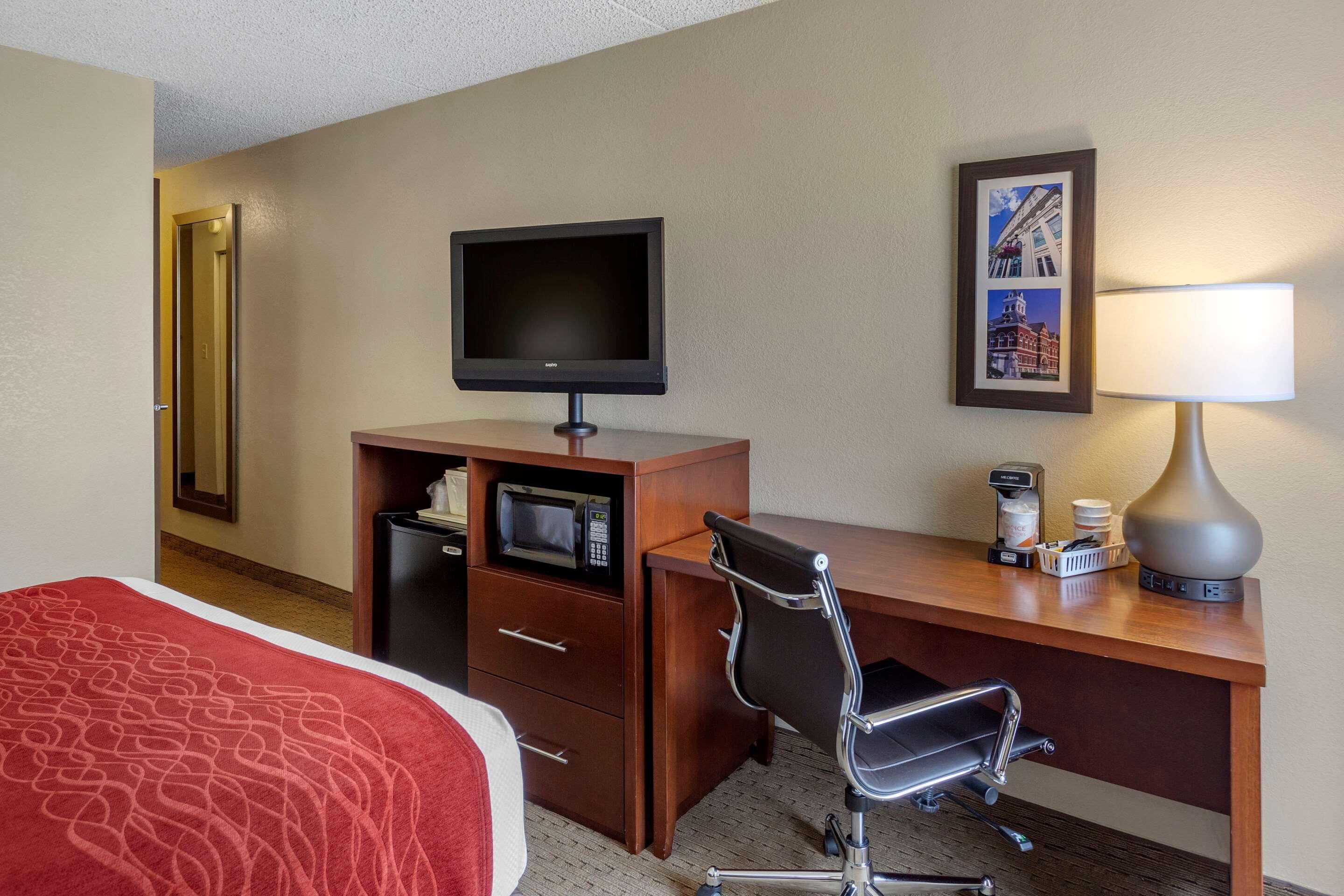 Comfort Inn & Suites Rochelle - Dekalb Экстерьер фото