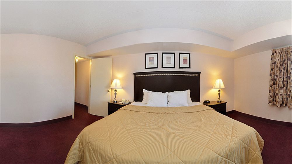 Comfort Inn & Suites Rochelle - Dekalb Экстерьер фото