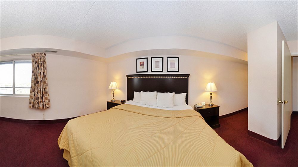 Comfort Inn & Suites Rochelle - Dekalb Экстерьер фото