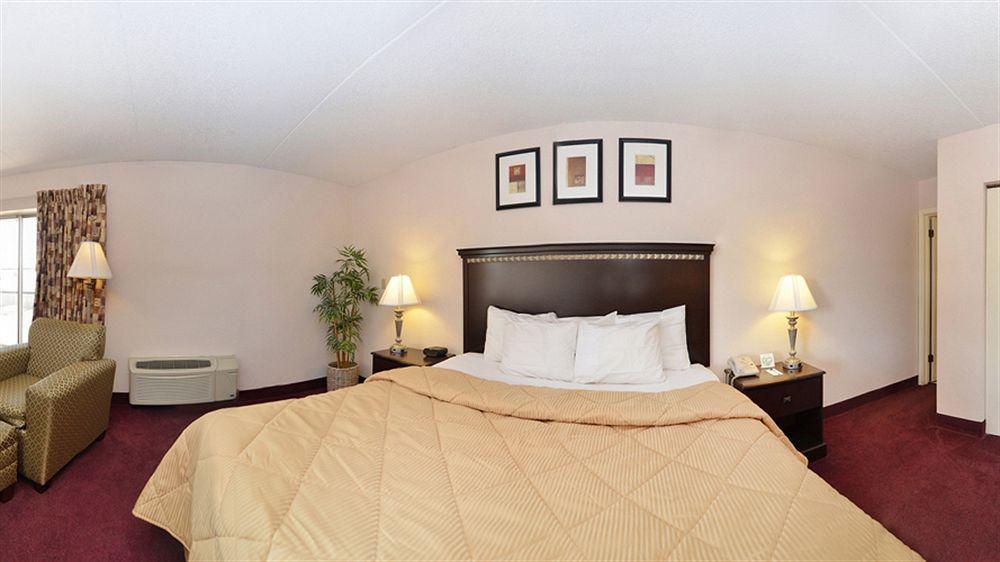 Comfort Inn & Suites Rochelle - Dekalb Экстерьер фото